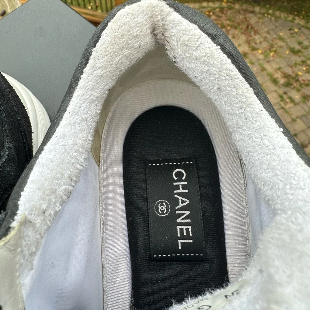 CHANEL Sneakers Size 39 - Picture 7 of 15